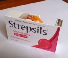 Tape dispensers