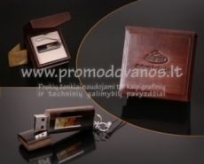 USB with amber