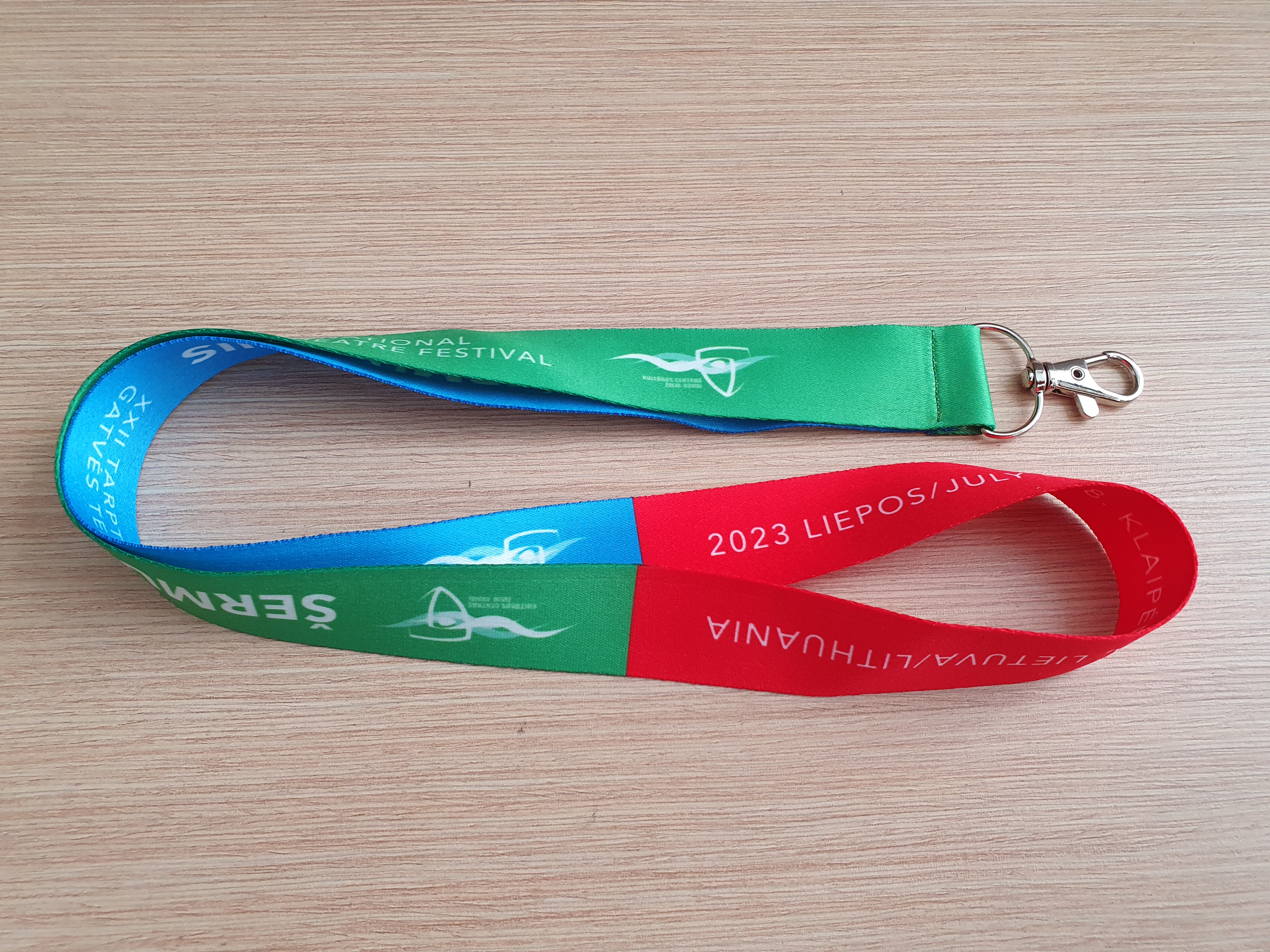 Kaklajuostes-juosteles-lanyards-kaklo-juostos