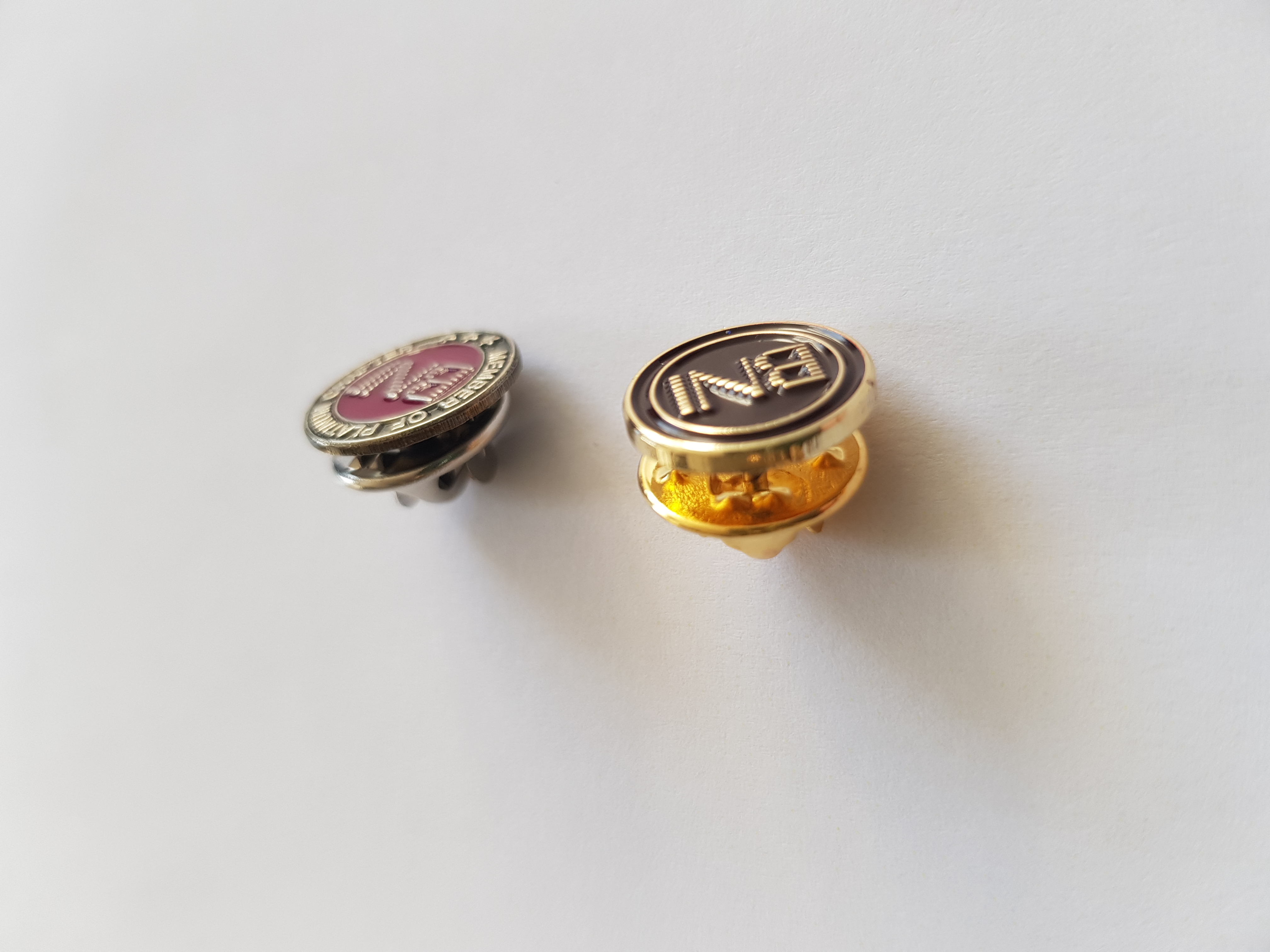 Metal pin