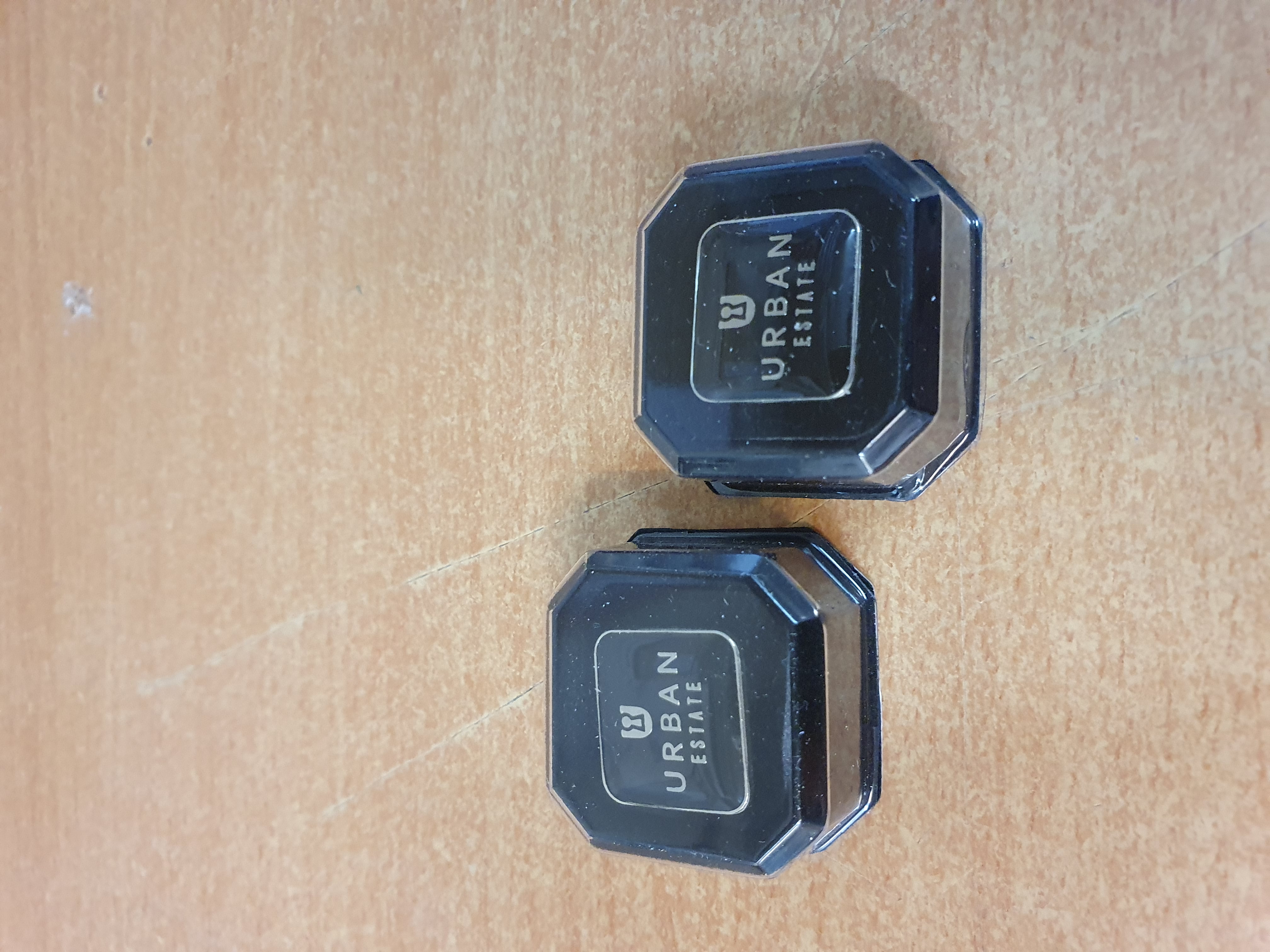 Metal pin