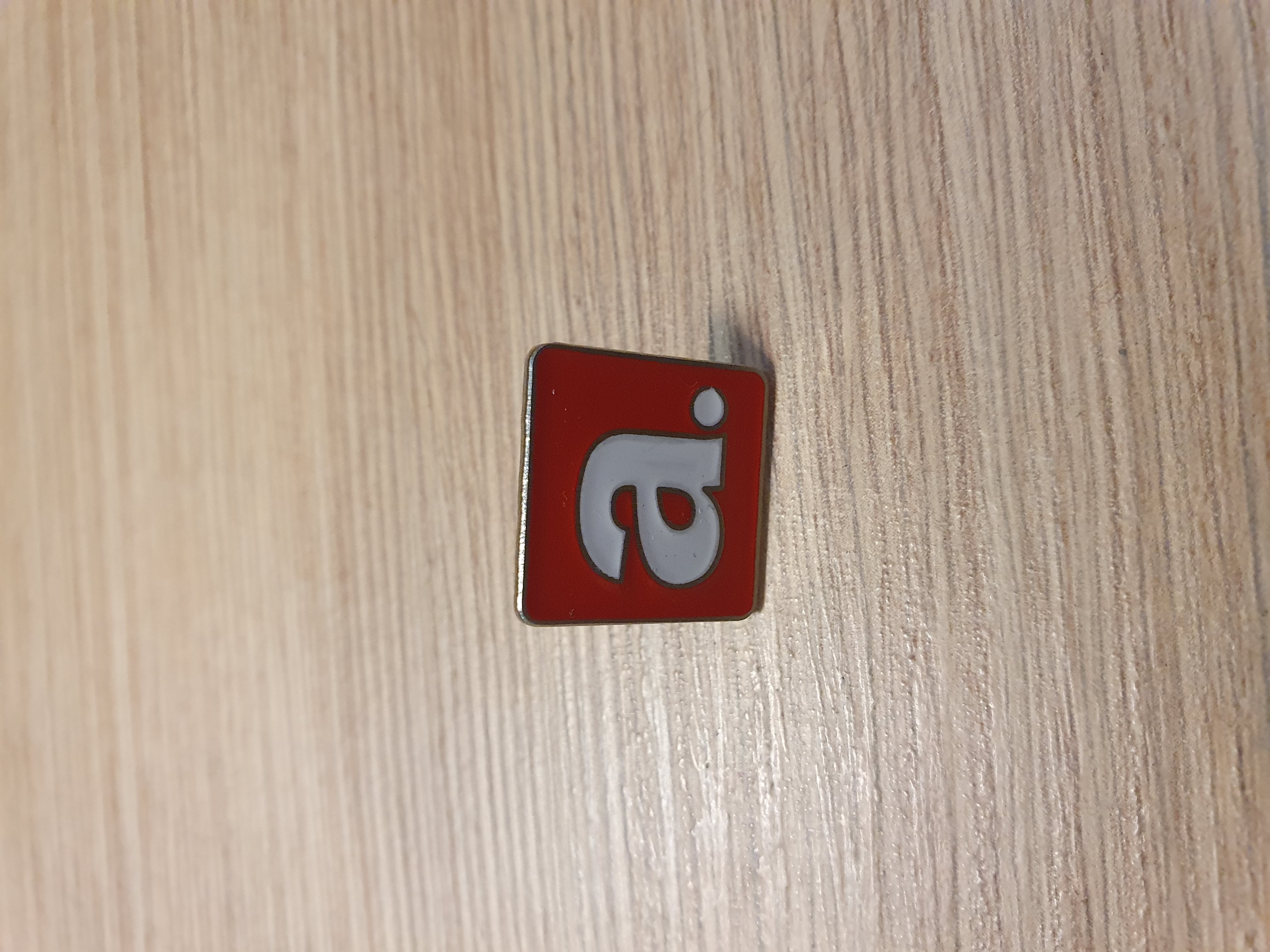 Metal pin