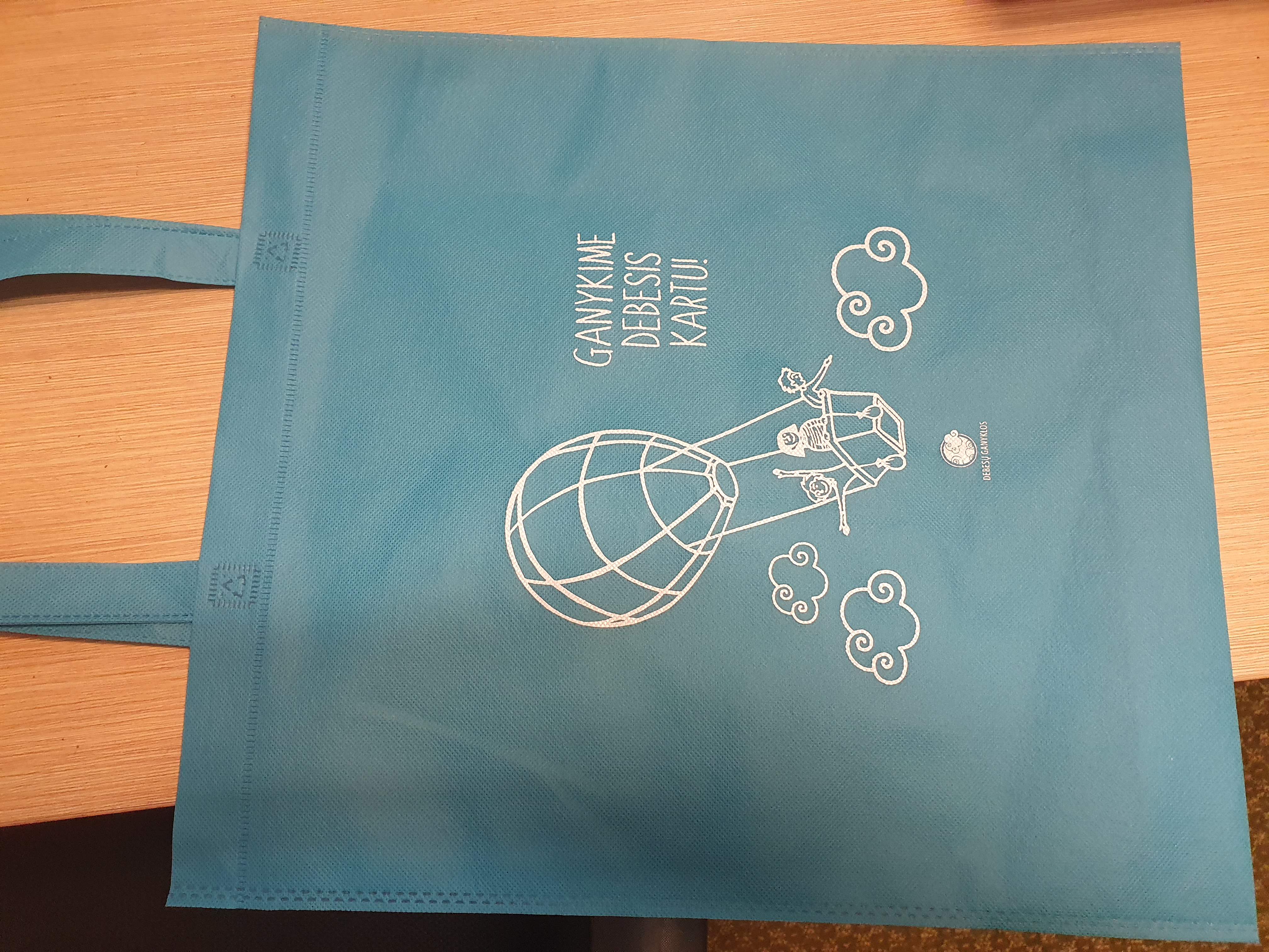 Non-woven bag short handles