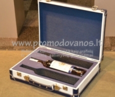 Leather suitcases and boxes