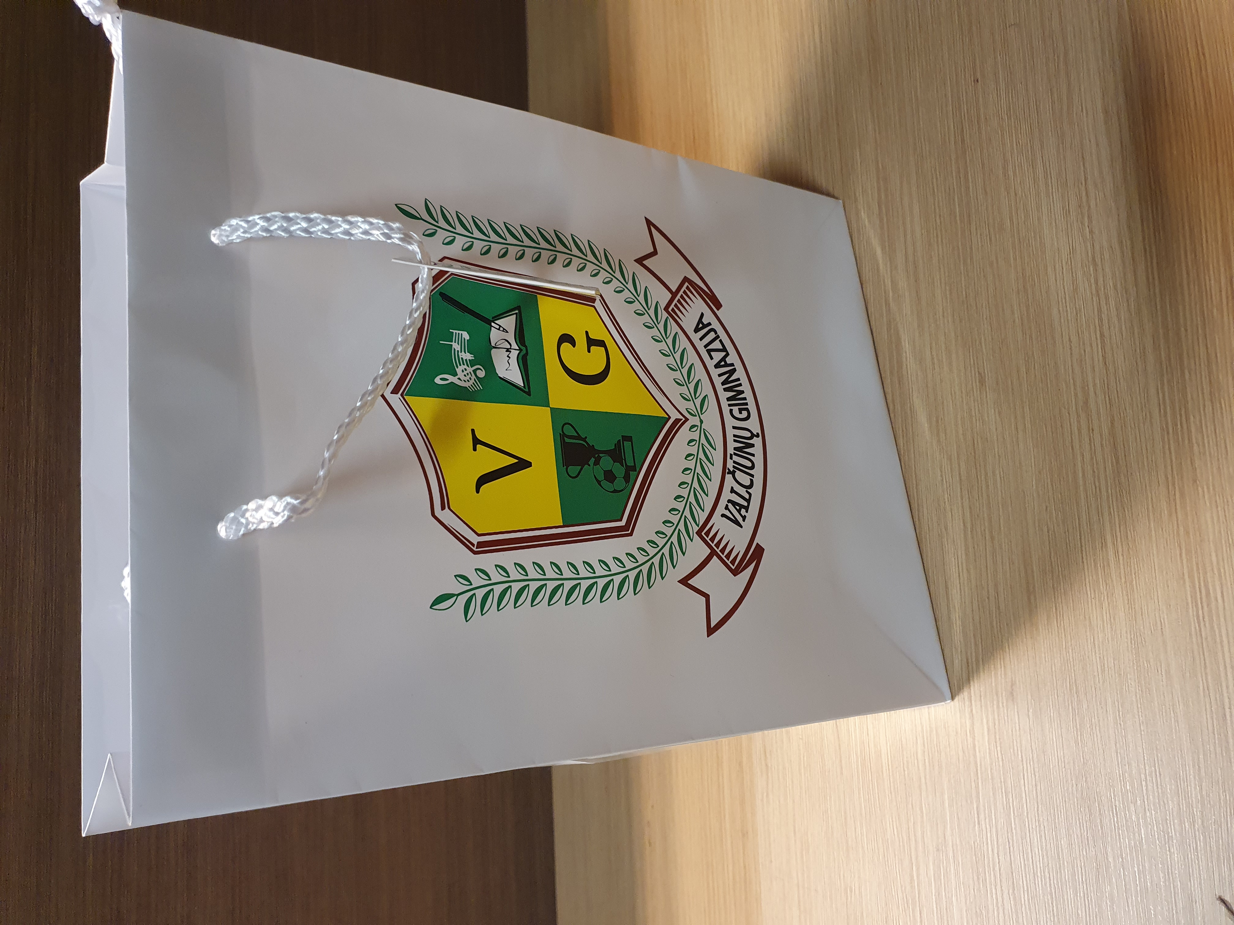 paper bags with cord handles