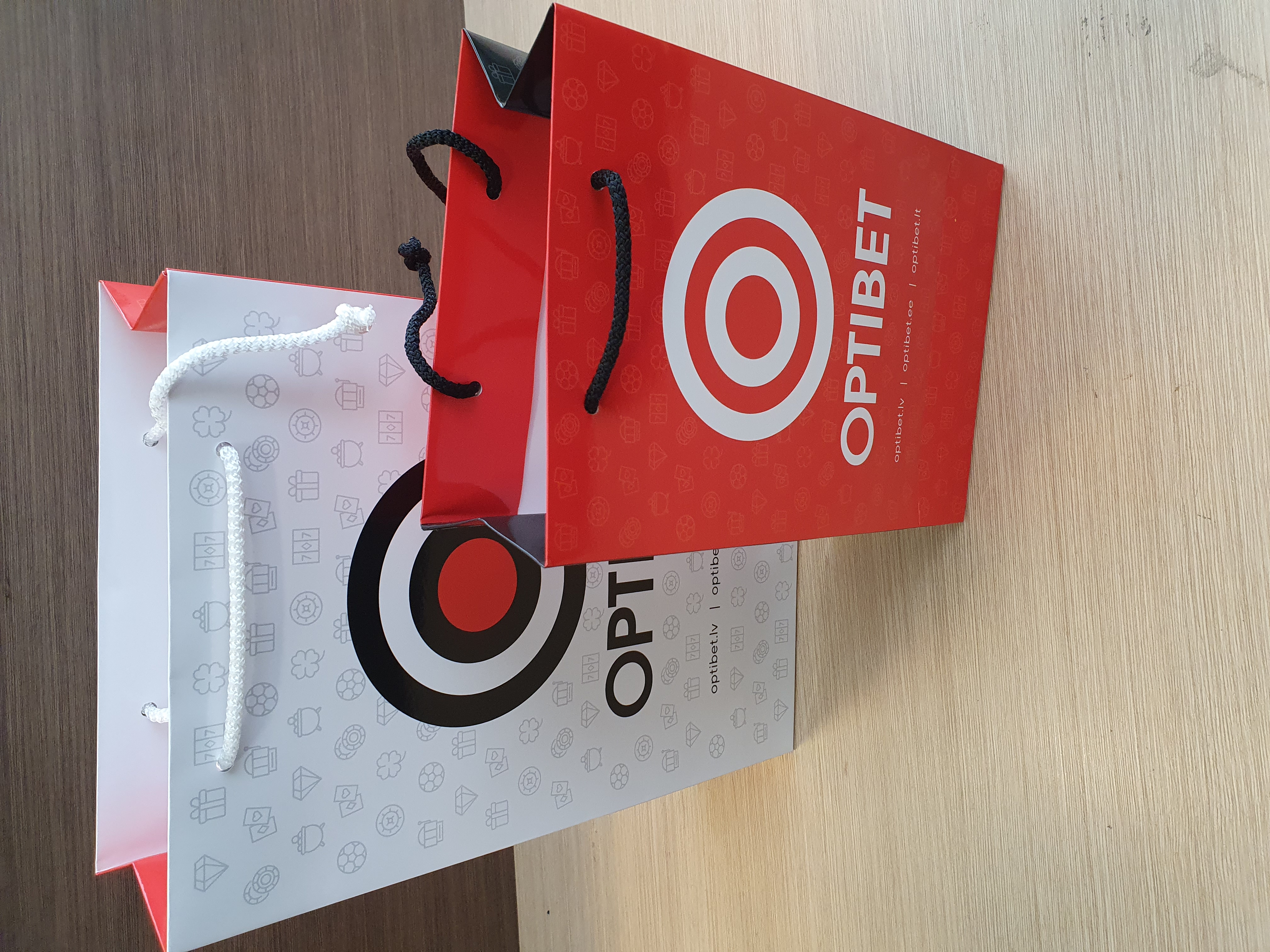 paper bags with cord handles