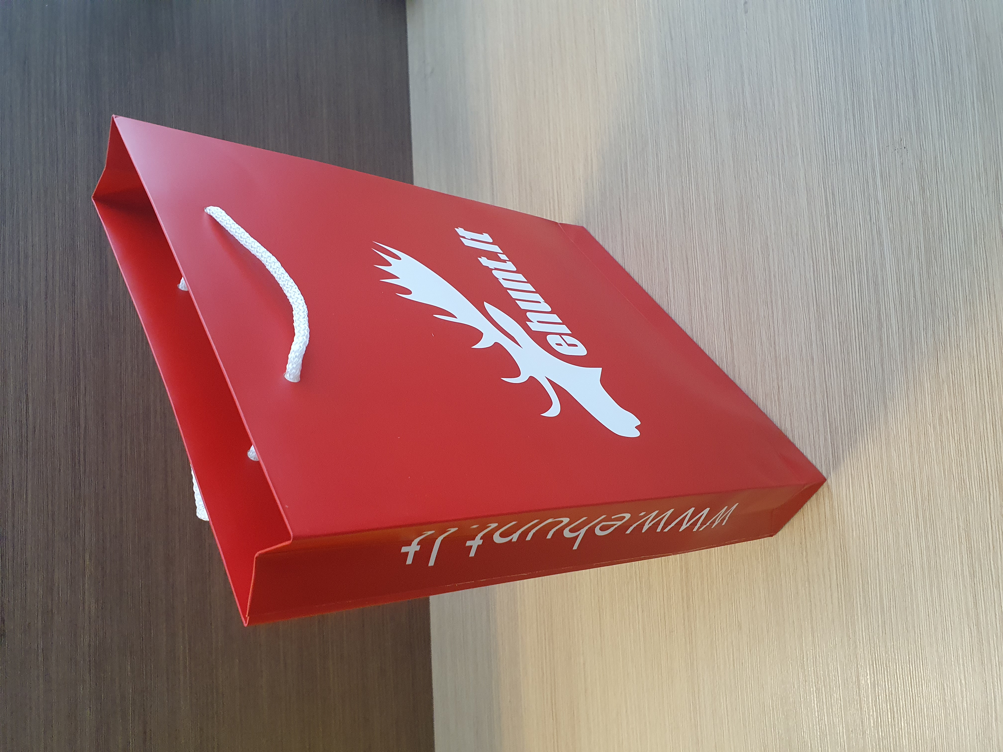 paper bags with cord handles