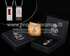 USB with amber