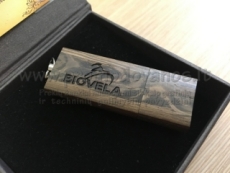 USB with amber