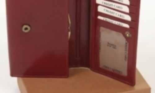 Piniginės, dėklai vizitinėms kreditinėms kortelėms