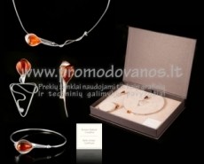 Moteriškas rinkinys sidabrinis knygos skirtukas, sągė, apyrankė ir vėrinys